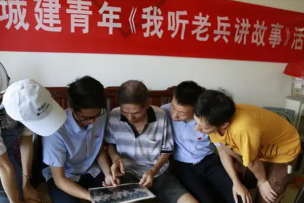 退伍老兵糧庫當警衛，首長路過遼寧縣城，發現竟是犧牲5年的戰友