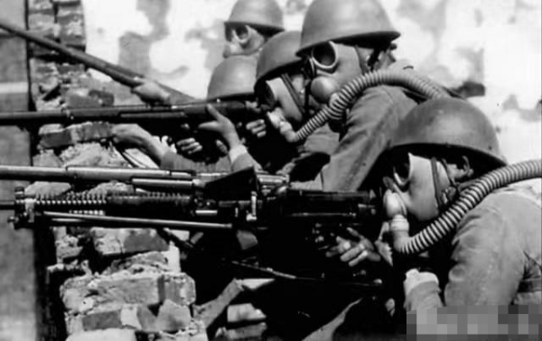 日本戰犯供述:部隊為了測試毒氣燃燒時間,曾拿8名農民做實驗 日本戰犯供述:部隊為了測試毒氣燃燒時間,曾拿8名農民做實驗