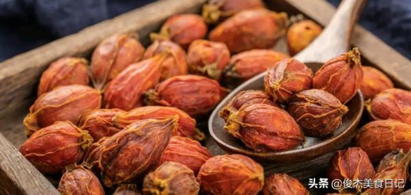 大廚詳細教給你廚房四十多種常用香料知識和用處,建議收藏學習 大廚詳細教給你廚房四十多種常用香料知識和用處,建議收藏學習