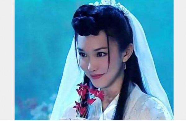 真的不要過度醫美!新加坡第一美女變成蔡明,蘋果肌比鼻子還高 真的不要過度醫美!新加坡第一美女變成蔡明,蘋果肌比鼻子還高