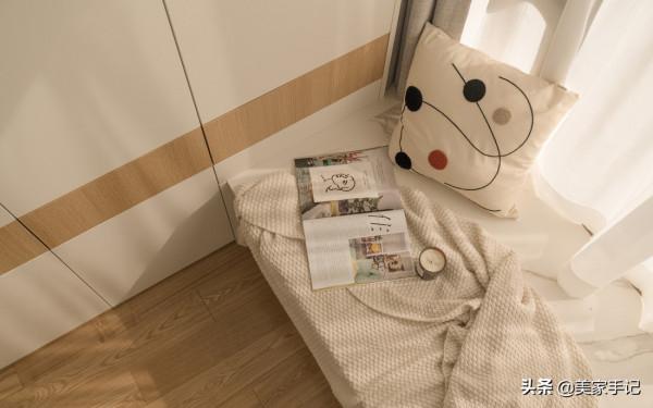 一入他家就被溫馨治癒的氛圍給迷住，全屋明亮又幹淨，太有品味了