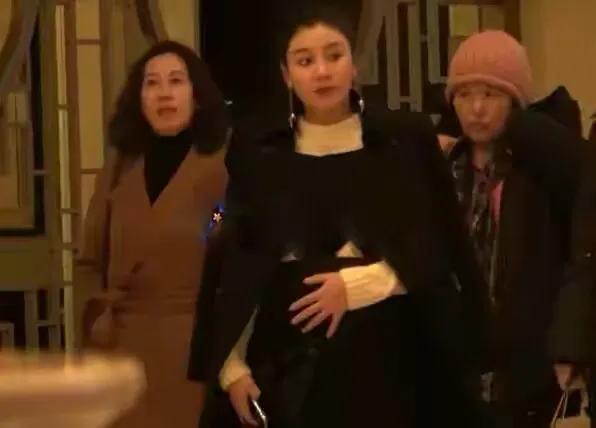 從相聲一哥到錢途盡毀,背叛郭德綱11年後,曹金正在自食其果 從相聲一哥到錢途盡毀,背叛郭德綱11年後,曹金正在自食其果