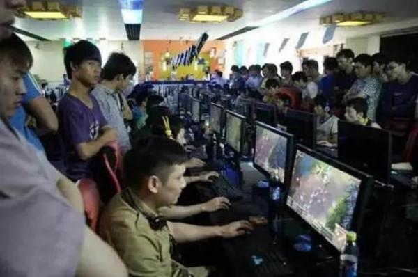 帶你瞭解巔峰時期英雄聯盟有多火 帶你瞭解巔峰時期英雄聯盟有多火