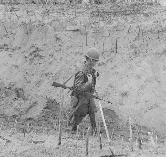 美軍束手無策,解放軍用炮火開路,越南軍隊竹籤陣有多厲害? 美軍束手無策,解放軍用炮火開路,越南軍隊竹籤陣有多厲害?