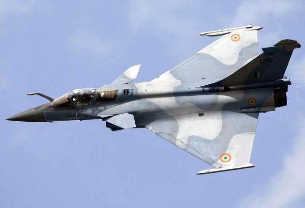 空軍殲11雷達導彈全換新！美媒：殲11升級後對印軍陣風全方位碾壓