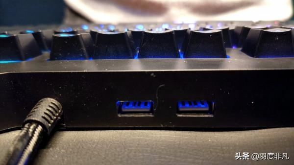 文字工作者用上電競鍵鼠是什麼體驗？上手腹靈套裝，點贊按鍵體驗