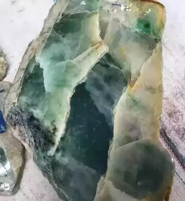 十寶九有裂，但翡翠原石中這些“綹裂”不能碰