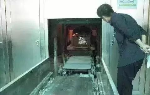火葬場全揭秘：人死後是怎樣火化的？