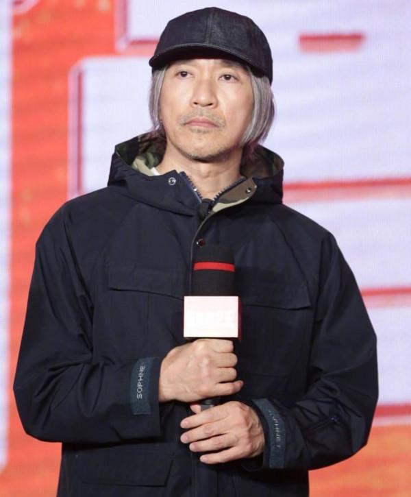 還記得斧頭幫琛哥嗎？簽約星爺8年演兩部戲，最終靠演李小龍走紅