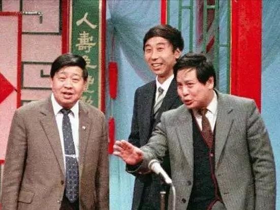 娶了初戀，幾十年無緋聞的6位男星，真的很不容易