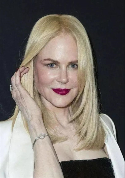 真人對比：妝容好看的的訣竅，一定不能脫離主色調