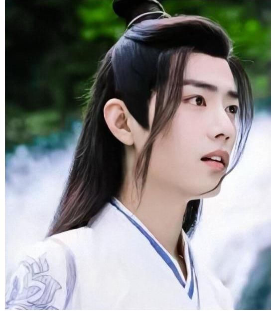 沒有貴氣別挑戰藍色，這6位藍衣古裝美男俊秀清雅，個個撩撥人心