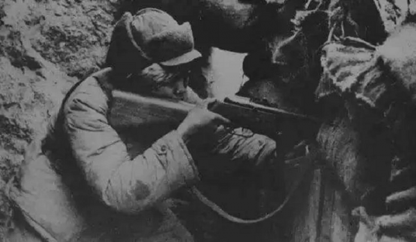 抗戰中，同為&OpenCurlyDoubleQuote;草鞋軍&rdquo;的川軍成功逆襲，80萬貴州黔軍哪兒去了？