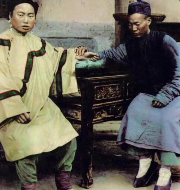 明代奇案：富人眼饞朋友美貌妻子，害人奪妻，後因一句話被斬首