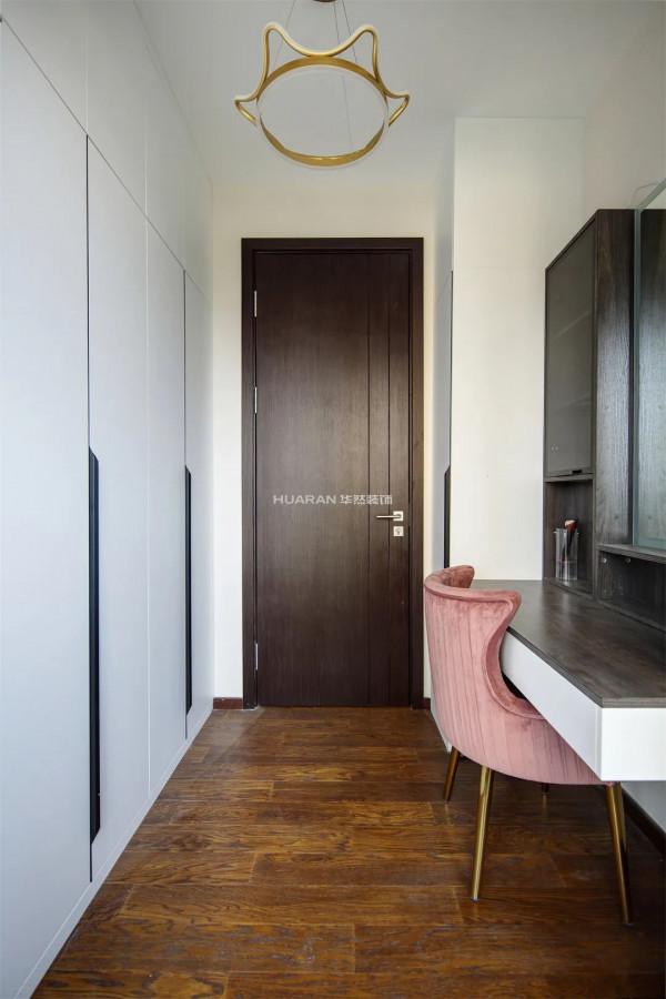 180㎡四口之家,客廳去電視化、鋼琴做主角,這個家乾淨又溫和 180㎡四口之家,客廳去電視化、鋼琴做主角,這個家乾淨又溫和