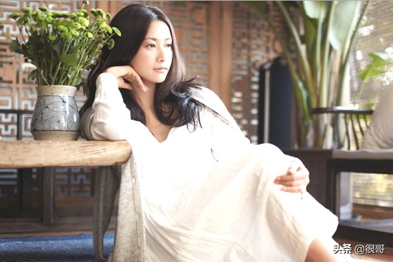 小敏家:繼張子楓後,黃磊又捧紅了一位00後演員,顏值不輸李庚希 小敏家:繼張子楓後,黃磊又捧紅了一位00後演員,顏值不輸李庚希