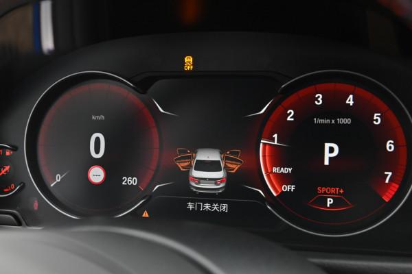 選裝不夠還加裝?這是臺觸及天花板的寶馬330Li 選裝不夠還加裝?這是臺觸及天花板的寶馬330Li