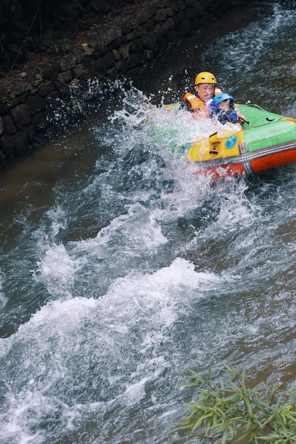 離重慶100公里發現一個避暑佳地！溫泉、漂流、星空、美食都有