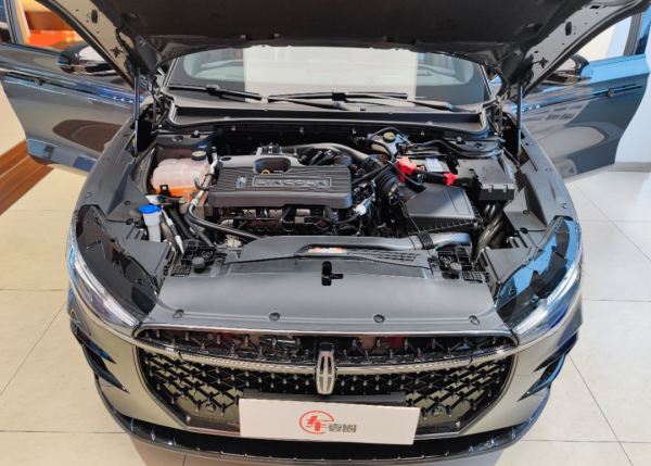 或將成為豪華品牌中型轎車新標杆？到店實拍林肯Z