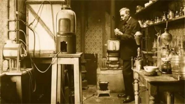 美國女科學家，21歲研製核武器，鐵了心要來中國，攔都攔不住