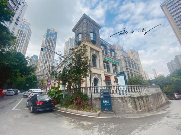 重慶最早的CBD,曾經熱鬧非凡,如今已升級改造,卻依然冷冷清清 重慶最早的CBD,曾經熱鬧非凡,如今已升級改造,卻依然冷冷清清