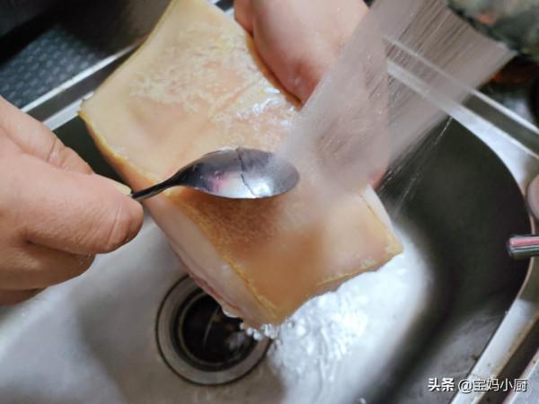 豬肉用這方法做，2斤肉都能被光碟，顏色紅亮肥而不膩，香掉魂