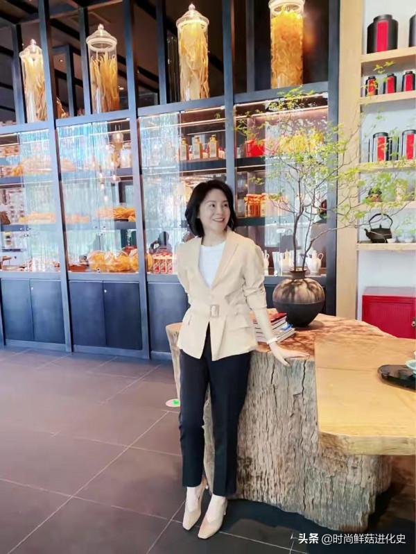 懂穿搭的女人才優雅！這“三大誤區”穿法，60歲+女性儘量不要踩