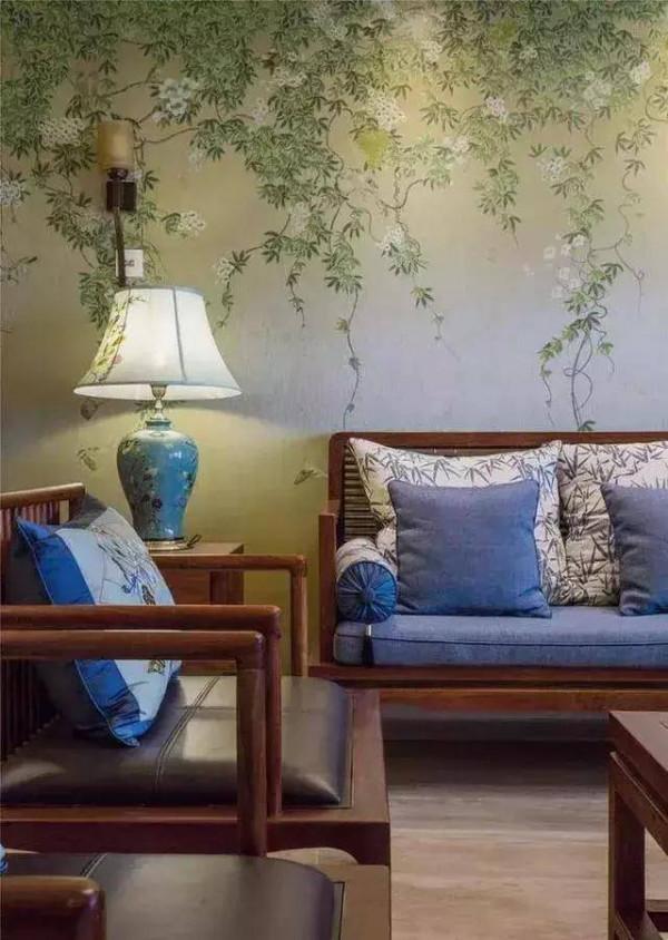 裝修時牆面貼桌布還是刷膠漆好？聽完老師傅的話終於不糾結了