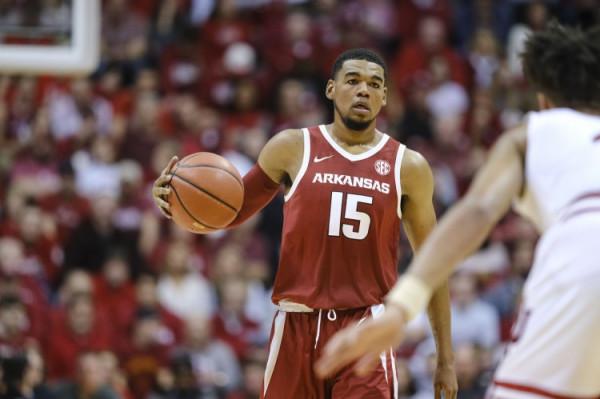 Shams：湖人將簽下傑梅里奧-瓊斯和梅森-瓊斯