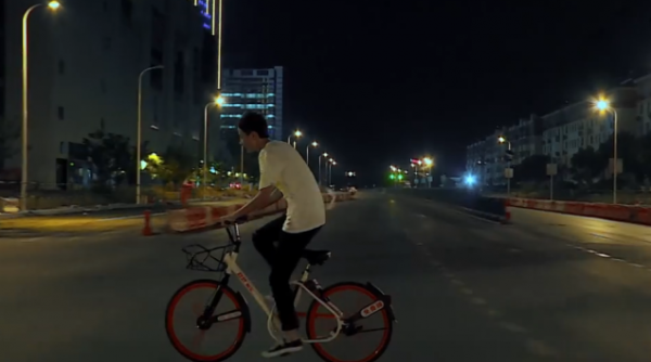 靠暴走幹廢變形計導演組，被攝影師喊話“退貨”，鄭子豪現狀如何