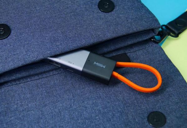 超薄本的好搭檔，米物五合一多功能擴充套件塢，高效辦公快人一步