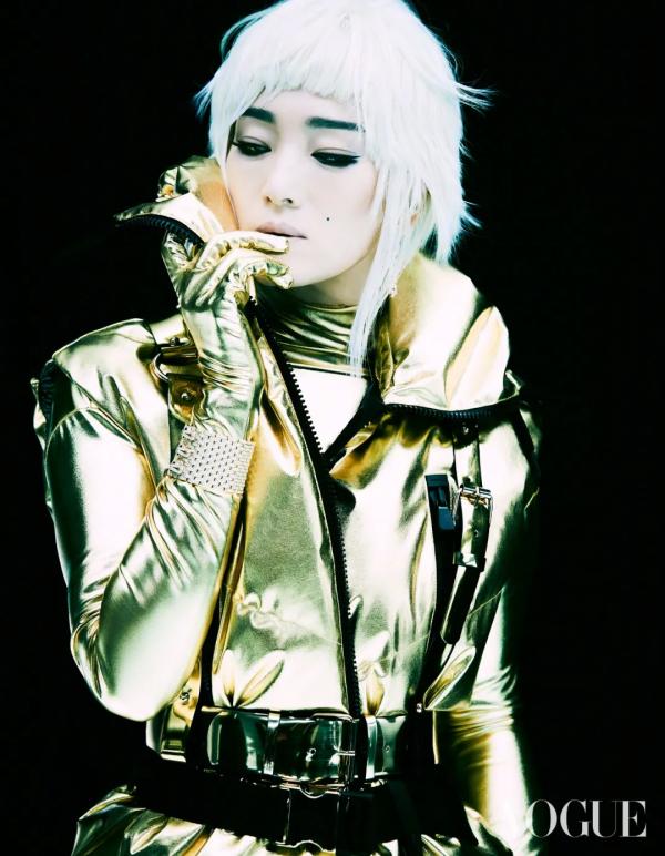 鞏俐第一次上《VOGUE》造型就翻車了？網友：我覺得很酷