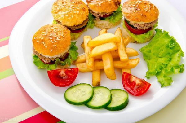 骨科專家:多吃這2種食物,改掉2種惡習,永葆骨骼年輕態 骨科專家:多吃這2種食物,改掉2種惡習,永葆骨骼年輕態