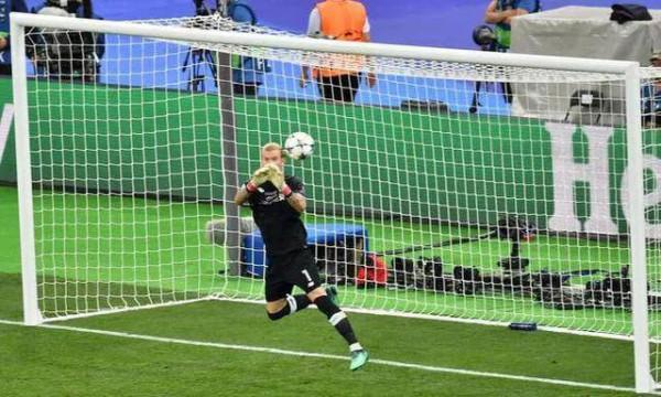 超級黃油手毀掉的球員卡里烏斯