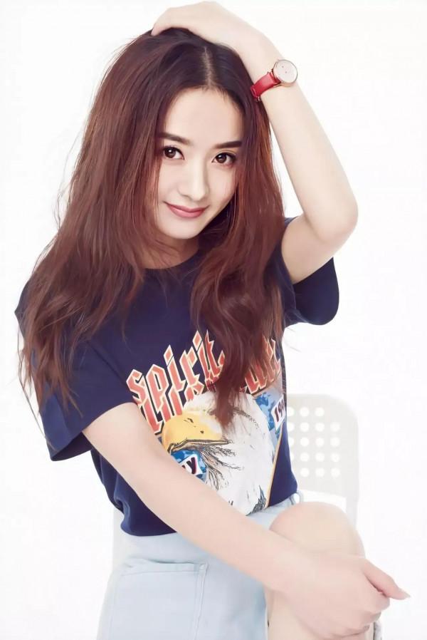 趙麗穎你的笑容彷彿照亮了整個世界,一笑傾人城,二笑傾人國 趙麗穎你的笑容彷彿照亮了整個世界,一笑傾人城,二笑傾人國