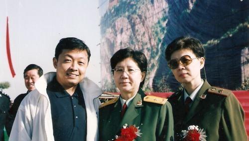 原副總參謀長楊成武,7個子女現狀?次女武警少將,次子空軍中將 原副總參謀長楊成武,7個子女現狀?次女武警少將,次子空軍中將