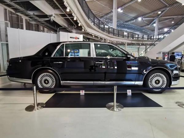 新款豐田世紀曝光 與紅旗L5同級別 豪華趕超賓利