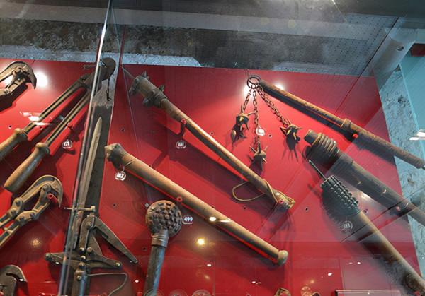 八磅錘、螺紋鋼，一戰時期那些千奇百怪又殘酷的塹壕戰武器