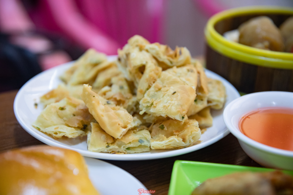 阿Vo阿Die的秘密基地-“地下室老爸茶”，隨便點，都便宜