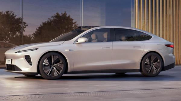 工信部第348批新車目錄解讀：這次的高階轎車，來自中國