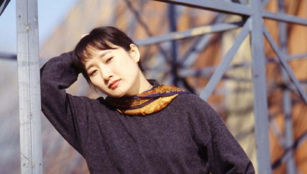 成方圓：兩段失敗婚姻，62歲活成少女，正在優雅老去