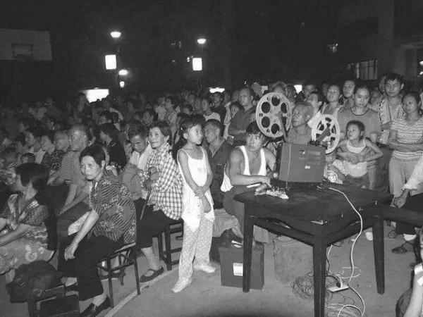 幾代人回憶:農村6種幾乎消失的電器,童年時舊家電還記得多少? 幾代人回憶:農村6種幾乎消失的電器,童年時舊家電還記得多少?