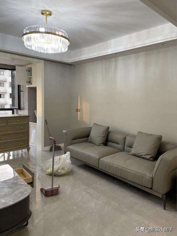 新房終於添置傢俱，越來越像一個家，時尚大氣，一家人都滿意