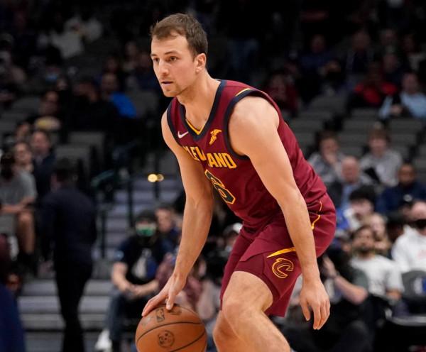 跟火箭耗不起了?曝籃網2換2交易即將達成,28歲妖衛願意輔佐哈登 跟火箭耗不起了?曝籃網2換2交易即將達成,28歲妖衛願意輔佐哈登