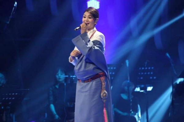 半生苦難，半生幸福，降央卓瑪和婆婆處成母女，明目張膽幫孃家