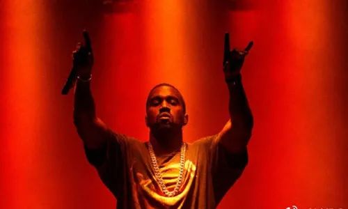 侃爺正式改名叫“爺”,髮型配套!網友炸鍋:中國心依舊? 侃爺正式改名叫“爺”,髮型配套!網友炸鍋:中國心依舊?