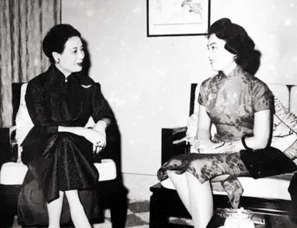 蔣介石死後，晚年的宋美齡在美國靠什麼生活