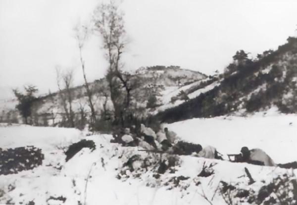 87歲志願軍老戰士回憶:當年差點被敵機打死,靠美軍戰俘秘訣得救 87歲志願軍老戰士回憶:當年差點被敵機打死,靠美軍戰俘秘訣得救