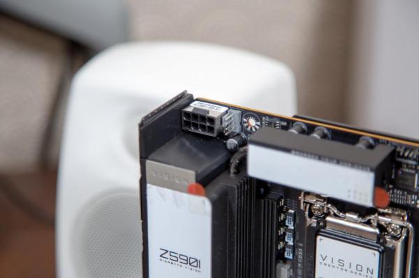 搭建一臺純白主題風格ITX:雙11實用ITX主機搭建分享 搭建一臺純白主題風格ITX:雙11實用ITX主機搭建分享