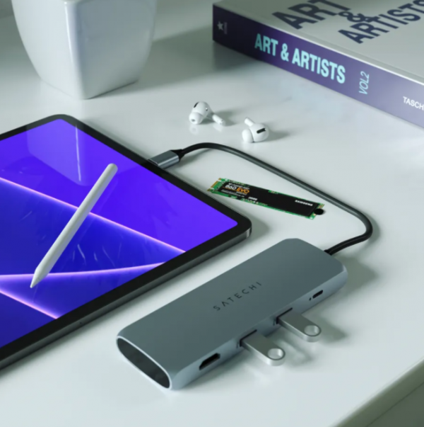 Satechi 的 USB-C 集線器可以容納 SSD Satechi 的 USB-C 集線器可以容納 SSD